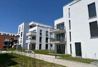 Außenansicht mit Innenhof