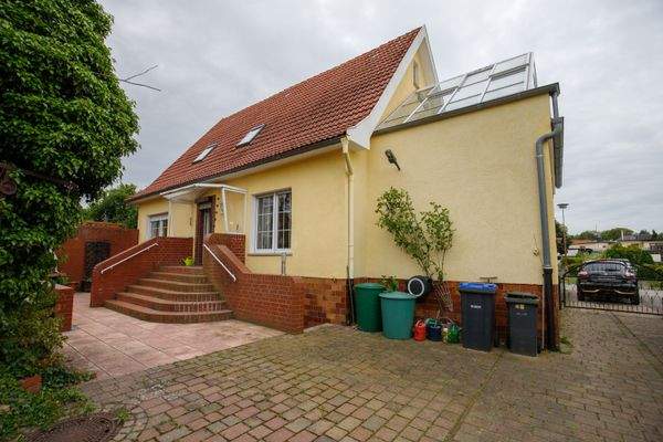 04 - Hinteransicht.jpg