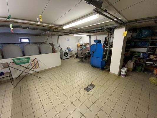 Keller mit Heizungsraum