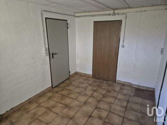 Kellerraum hinter Garage