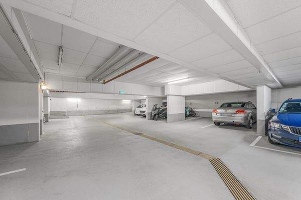 Tiefgarage mit Einzelstellplatz