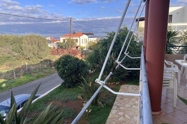 Kreta, Kalathas: Freistehendes Haus zum Verkauf in Kalathas, nur wenige Gehminuten vom Meer entfernt