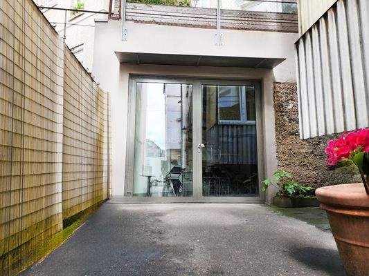 Atelier - Eingang via Gutbrodstraße