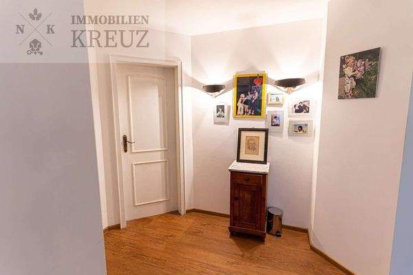 Wohnung OG_Eingangsbereich.jpg