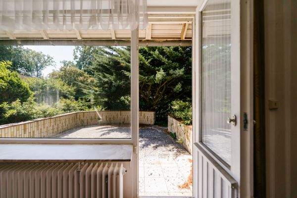 EG Wohnzimmer mit Austritt Terrasse.