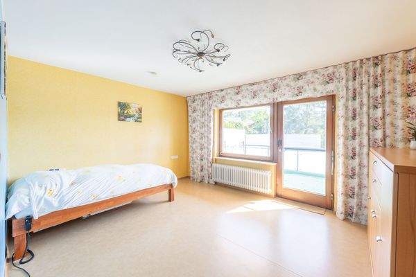 Schlafzimmer (OG).jpg