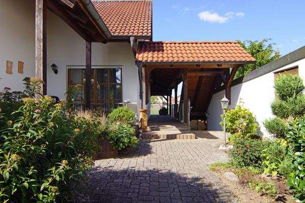 Eingang-Überdachung