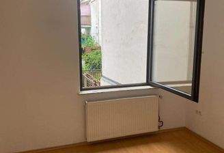 Kinder- oder Arbeitszimmer