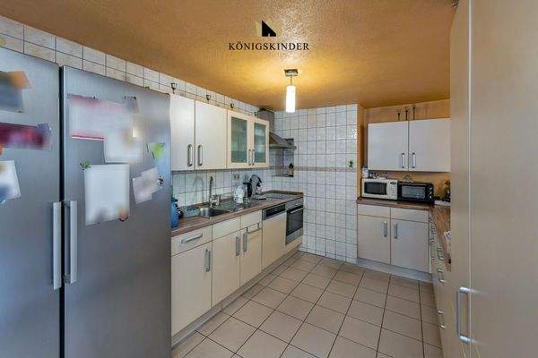 Jetzt erst mal in die Küche..