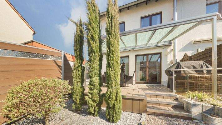 Teilblick Garten/Terrasse/Haus