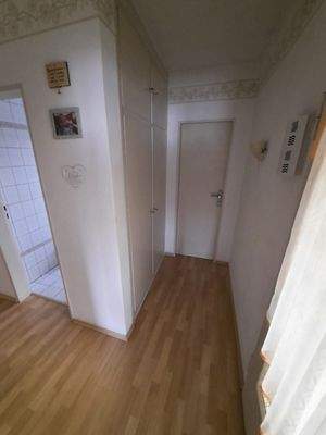 Flur Wohnung 3 .jpeg