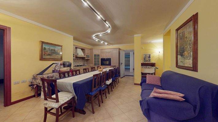 NA-072-10-Villetta-Bifamiliare-con-giardino-e-gara