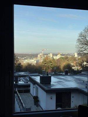 Blick aus der Küche übers Tal