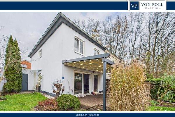 Hausansicht vom Garten 