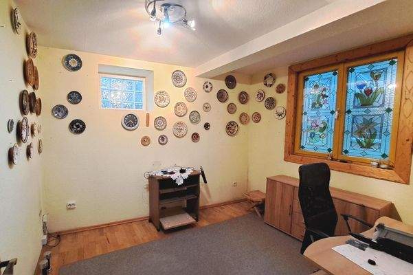 Büro/Arbeitszimmer im Erdgeschoss