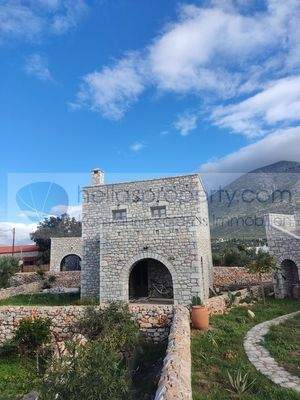 Pyrgos Dyrou WE 6 (2)