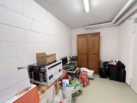 Großer Keller zur Wohnung