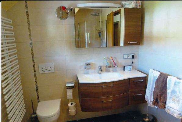 OG - Bad Teilsansicht