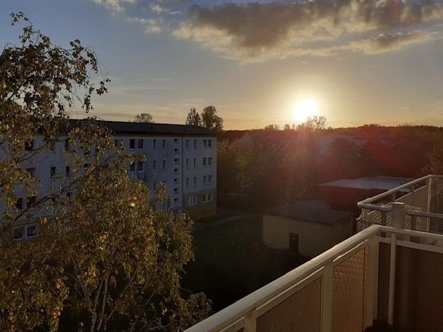 Renovierte 4 Zimmer Wohnung mit Balkon