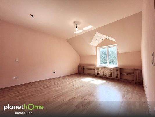 Zimmer OG suedseitig