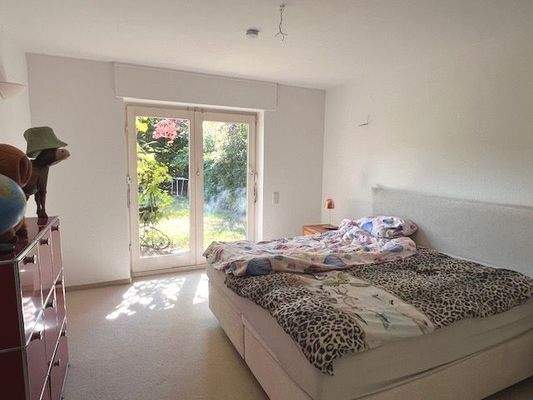 SchlafzImmer 1 im EG