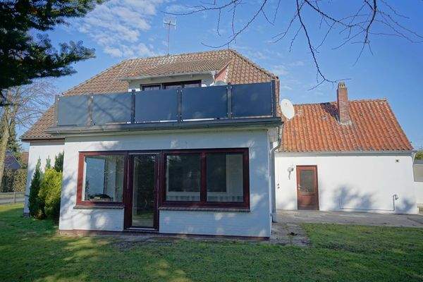 weitere Seitenansicht mit Anbau