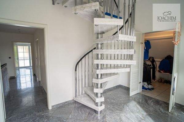 Wendeltreppe Obergeschoss zu Dachgeschoss