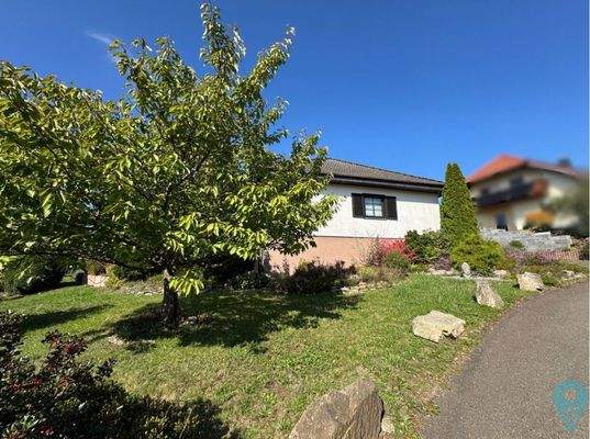 Aussenansicht 1|Straßenseite