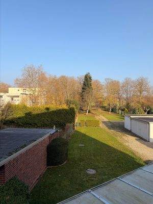 Herbstlicher Gartenblick