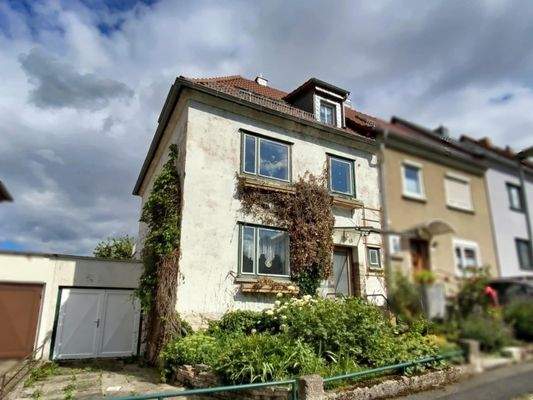 Seitenansicht mit neuem Dach