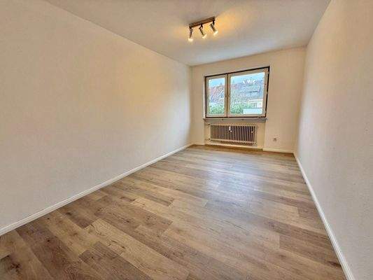 1. Kinderzimmer-Büro