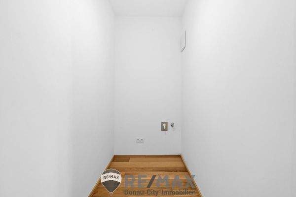 RH 2542 Kottingbrunn