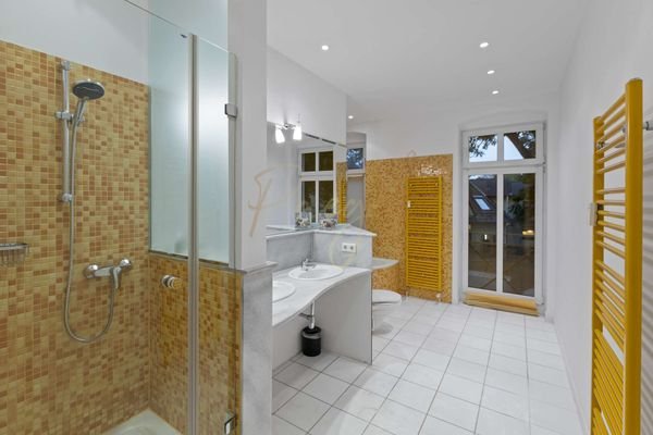 Masterbad mit Dusche