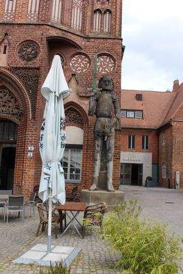 Altstädtisches Rathaus originaler Roland