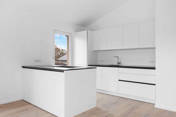 Tolle EBK mit Miele-Geräten