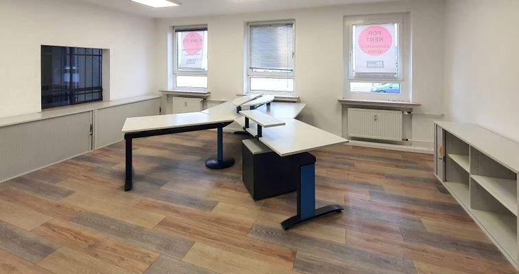 04 wdi Hauptbüro, Straßenseite