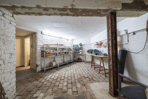 Kellerraum mit Werkstatt