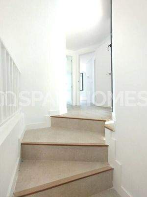 Sea-View Townhouses with Investment Potential in Torros Malaga