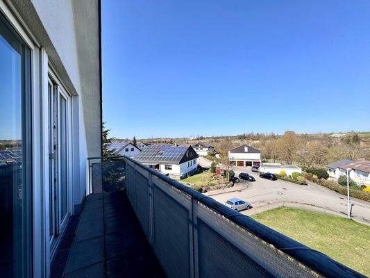 Balkon mit Aussicht auf den Steinbruch