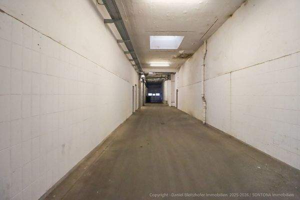 Befahrbare Gänge mit Rolltor