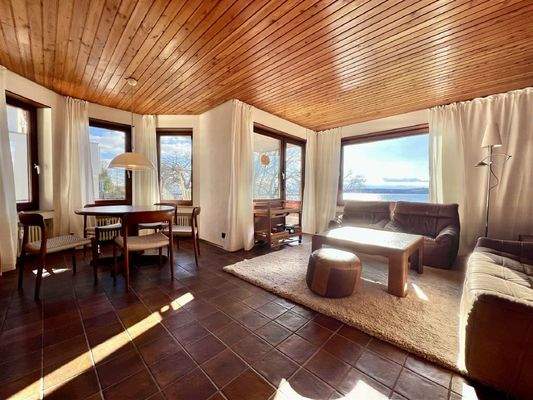 Großzügiger Wohn-/Essbereich mit Seesicht von alle