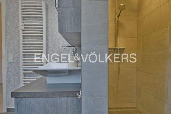 ... mit bodengleicher Dusche