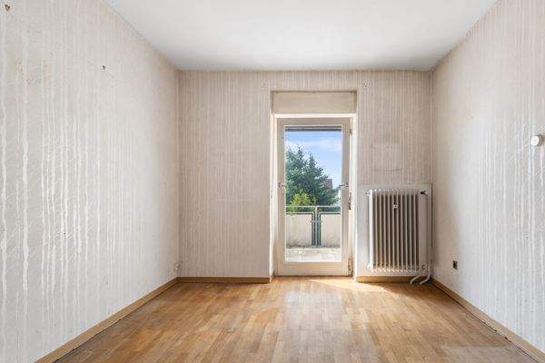 Zimmer 1 OG mit Zugang zur Dachterrasse