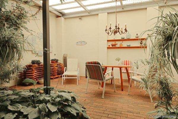 überdachte Terrasse