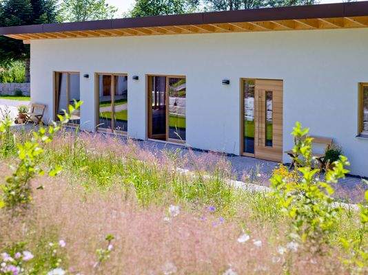 Nebengebäude - Sommer