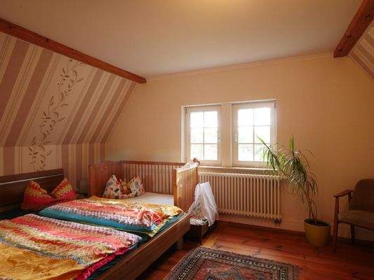  DG | ZIMMER - Giebelfenster nach Südosten