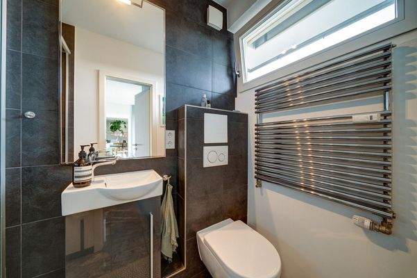 Gäste WC mit Dusche