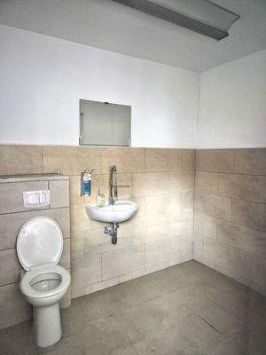 Zukünftiges Bad (Dusche+WC)