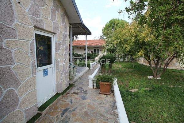 Villa with Pool and Annex Near Golf Courses in Kadriye