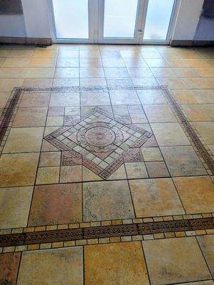 Fliesenornament Eingangsbereich